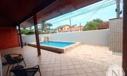 Casa com 4 quartos à venda na Avenida Pedro Walmore De Araújo, Balneário Tupy, Itanhaém