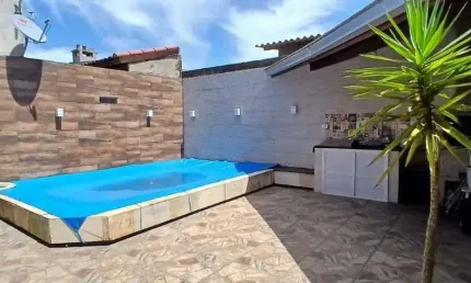 Casa com 2 quartos à venda na Rua R, Jardim Jamaica, Itanhaém