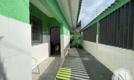 Casa com 3 quartos à venda na Rua Sebastião Moreira Lima, Bopiranga, Itanhaém