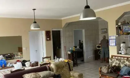 Sobrado à venda com 4 quartos no bairro Jardim Suarão