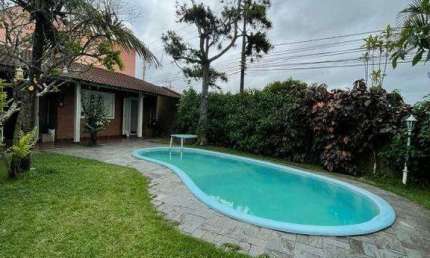Casa à venda com 5 quartos no bairro Nova Itanhaém (Praia)