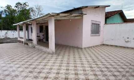 Casa à venda com 2 quartos no bairro Nova Itanhaém (Interior)