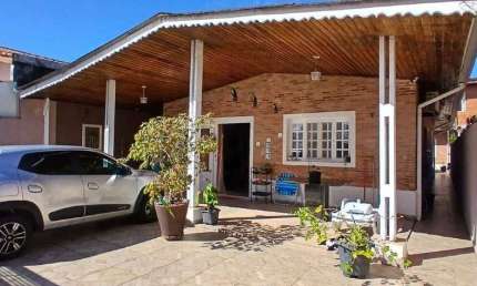 Casa a Venda de 3 quartos com 190 metros no Cibratel I