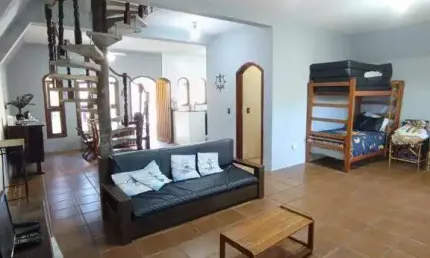 Sobrado à venda com 2 quartos no bairro Jardim Regina
