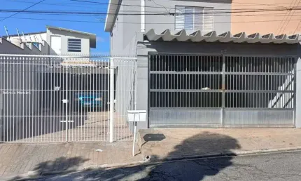 Casa para Venda em São Paulo, Parque Císper, 3 dormitórios, 1 suíte, 2 banheiros, 2 vagas