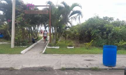 Vendo casa  no Balneário Grajau   Faixa do mar  300mts da praia