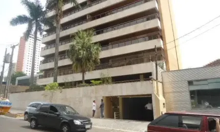 Apartamento Cobertura 4 Suítes no  Ed: Eldorado - Centro