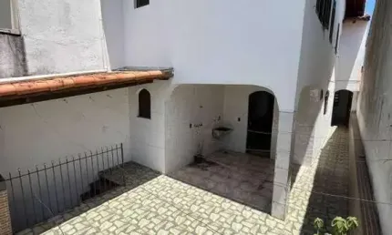 Oportunidade Imperdível, para você que busca um belo sobrado bem localizado no bairro Adalgiza, por um valor muito abaixo de mercado!