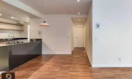 Lindo apartamento com 129 m, 3 suítes, totalmente reformado, com uma localização privilegiada é considerada uma das melhores do itaim!