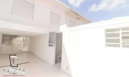 Sobrado à venda em Jundiaí, Bela Vista, com 4 quartos 1 suíte , 244m² bem próximo ao Shoppping. 2 vagas. desocupado.