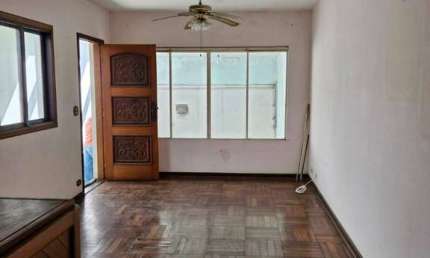 Não perca a chance de morar em um imóvel espaçoso, confortável e bem localizado!