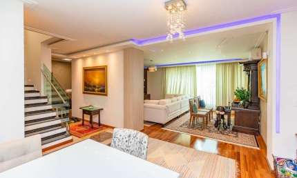 Casa à venda em São Paulo, Planalto Paulista, com 3 quartos, 320m²