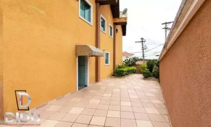 Sobrado à venda em Osasco, Adalgisa, com 4 quartos 3 suítes, 340m²  7 vagas.