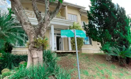 Casa no condomínio Condomínio Euroville 1 para venda em Condomínio Residencial Euroville com 3 quartos, sendo 3 suítes, 450m²