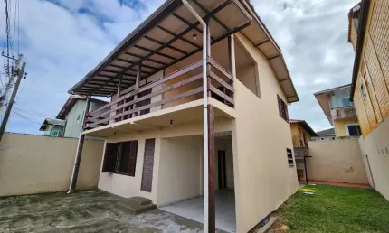 Casa tipo para venda em Ingleses do Rio Vermelho com 3 quartos, 170m²