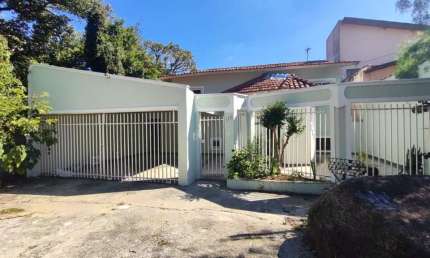 Casa tipo para venda com 3 quartos, sendo 1 suíte, 339m²