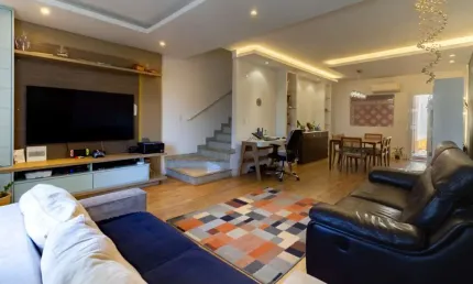 Sobrado para venda em Vila Romana com 3 quartos, sendo 3 suítes, 231m²