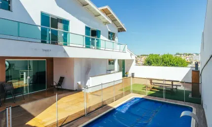 Casa de vila para venda em Jardim Pacaembu com 4 quartos, sendo 2 suítes, 373m²