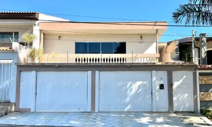 Casa tipo para venda em Parque Três Meninos com 3 quartos, sendo 1 suíte, 186m²