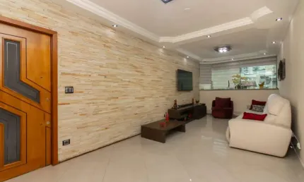 Sobrado para venda em Parque São Domingos com 3 quartos, sendo 2 suítes, 217m²