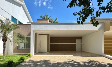 Casa no condomínio Condomínio Mont Blanc para venda em Condomínio Mont Blanc com 3 quartos, sendo 3 suítes, 220m²
