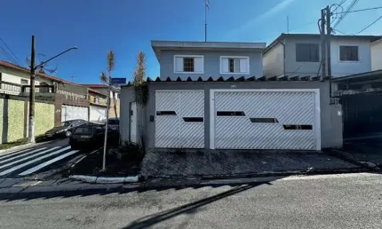 Casa tipo para venda em Vila São Pedro com 4 quartos, sendo 1 suíte, 257m²