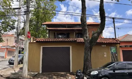 Sobrado para venda em Jardim das Maravilhas com 3 quartos, sendo 1 suíte, 175m²
