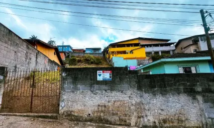 Terreno à venda na Rua Dom Pedro I, Colônia, Ribeirão Pires
