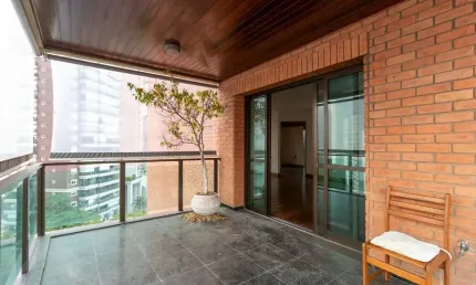 Apartamento tipo para venda em Moema com 3 quartos, sendo 3 suítes, 325m²