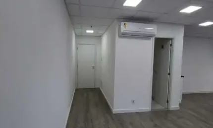 Sala comercial à venda na Avenida Industrial, Campestre, Santo André