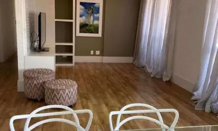 Aproveite a oportunidade de morar com conforto e praticidade em um apartamento mobiliado no coração do Centro de Santo André!