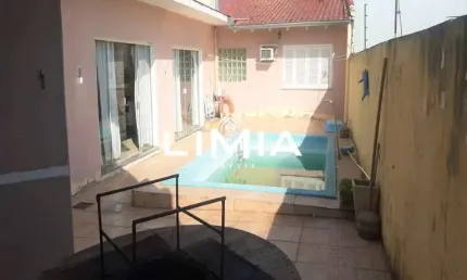Casa com 3 quartos à venda na Rua Théo Benevenuto, 40, Sarandi, Porto Alegre, 197 m2 por R$ 650.000