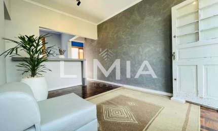 Apartamento com 2 quartos à venda na Rua Itacolomi, 25, Passo da Areia, Porto Alegre, 56 m2 por R$ 271.000