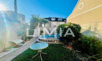 Casa com 4 quartos à venda na Rua Augusto Attílio Giordani, 87, São Sebastião, Porto Alegre, 195 m2 por R$ 905.000