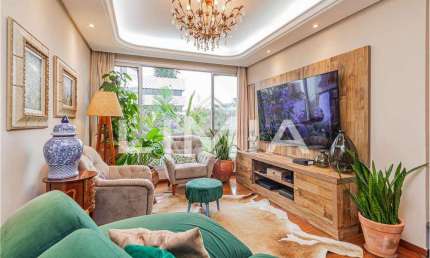 Apartamento com 3 quartos à venda na Avenida Cristóvão Colombo, 3038, Auxiliadora, Porto Alegre, 105 m2 por R$ 740.000