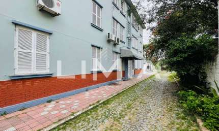 Apartamento com 2 quartos à venda na Rua Tuparaí, Passo da Areia, Porto Alegre, 56 m2 por R$ 209.000