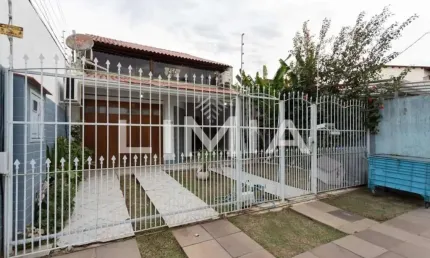 Casa com 3 quartos à venda na Rua Luiz Cézar Leal, 235, Rubem Berta, Porto Alegre, 190 m2 por R$ 468.000