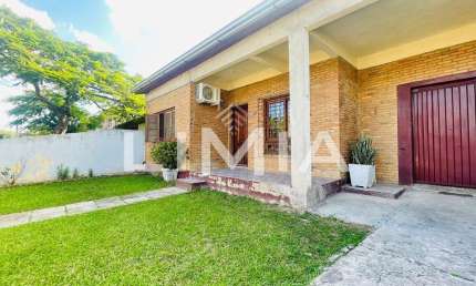 Casa com 3 quartos à venda na Rua Alcântara, Parque Dos Maias, Porto Alegre, 128 m2 por R$ 356.900