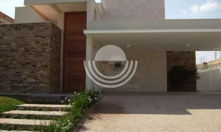 Casa à Venda em Condomínio Alto Padrão na região do Alphaville Campinas