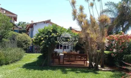 Casa à venda em condomínio no san conrado em sousas.