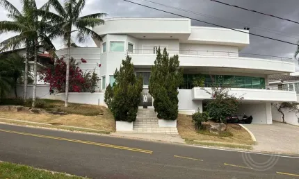 Casa Alto Padrão em uma localização privilegiada no Condomínio Alphaville em Campinas