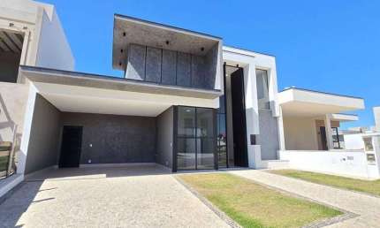 Casa em condomínio com 3 suítes e piscina à venda, Residencial Mont'Alcino. Valinhos-SP.
