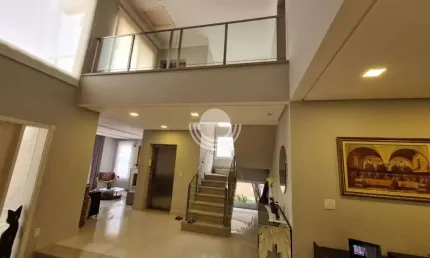 Casa à venda no condomínio alphaville dom pedro em campinas: fino acabamento, amplos cômodos, iluminação e ventilação natural excelente, elevador