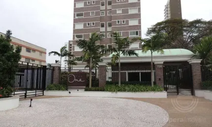 Apartamento à Venda no Cambuí em Campinas. Requintado, planta diferenciada, todo automatizado, clean e com Mobiliário de Alto Padrão
