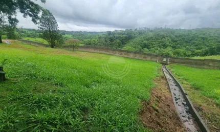 Terreno de 1430m2 à Venda no Condomínio Green Golf no bairro Sítios do Gramado em Campinas.