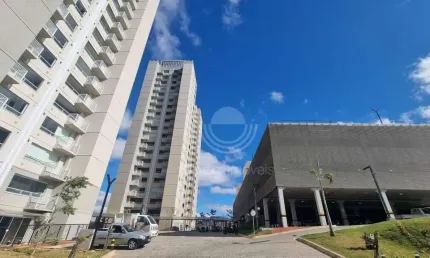 Apartamento à Venda no Condomínio Sensia, andar alto e vista panorâmica da varanda, no bairro Parque Prado, em Campinas