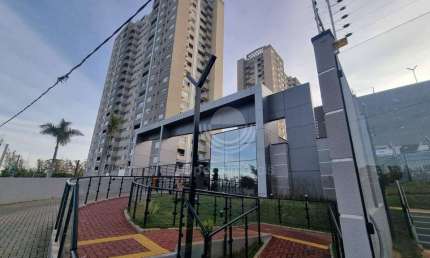 Apartamento à Venda e Locação no Condomínio Sensia, andar alto e vista panorâmica da varanda, no bairro Parque Prado, em Campinas.