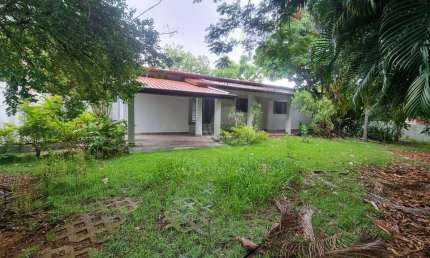 Casa Comercial de Esquina para Alugar em Localização Privilegiadíssima em Barão Geraldo, bairro Cidade Universitária.