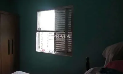 VILA VALENÇA SÃO VICENTE APARTAMENTO DE FRENTE 1° ANDAR