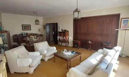 GONZAGA SANTOS 4 DORMITÓRIOS 1 VAGA DE GARAGEM PRÓXIMO À PRAIA